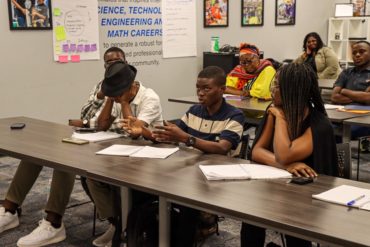 MIC_Exchanges's tweet image. Across the country, American communities are gaining new insights and inspiration from the Pan Africa Youth Leadership Program (#PAYLP) participants.

From volunteering with local nonprofits in Kansas City to learning about disaster response in Louisville, participants are…