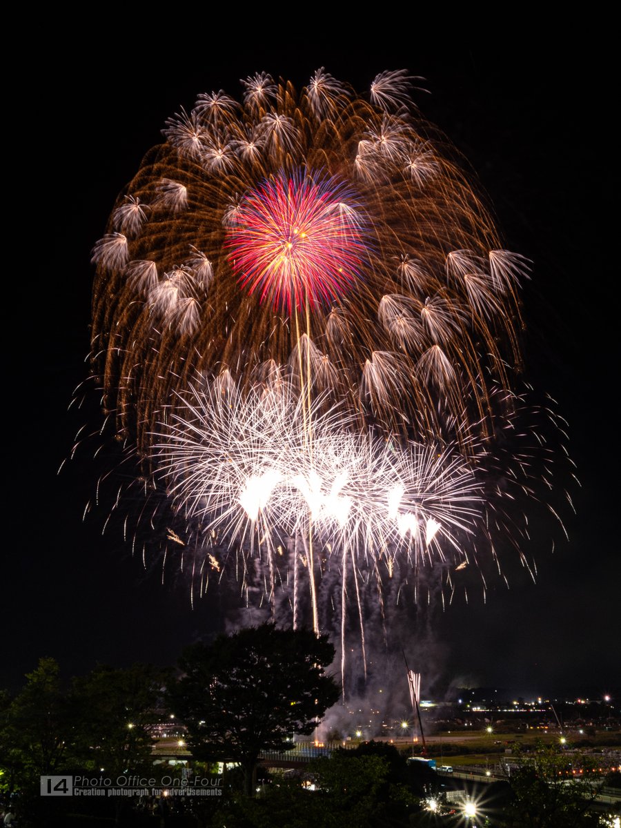 hanpenBLACK's tweet photo. 2025年7月26日　ふくろい花火
初めて愛野公園から撮ってみました。 https://t.co/sI3BepkSsU