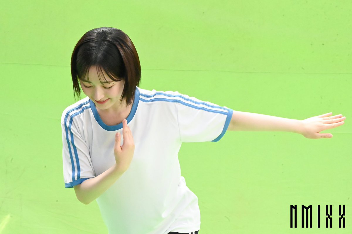lovesick_hw's tweet image. 어떤 순간에서도 똥개왕자 애티튜드 잃지않는 녀석