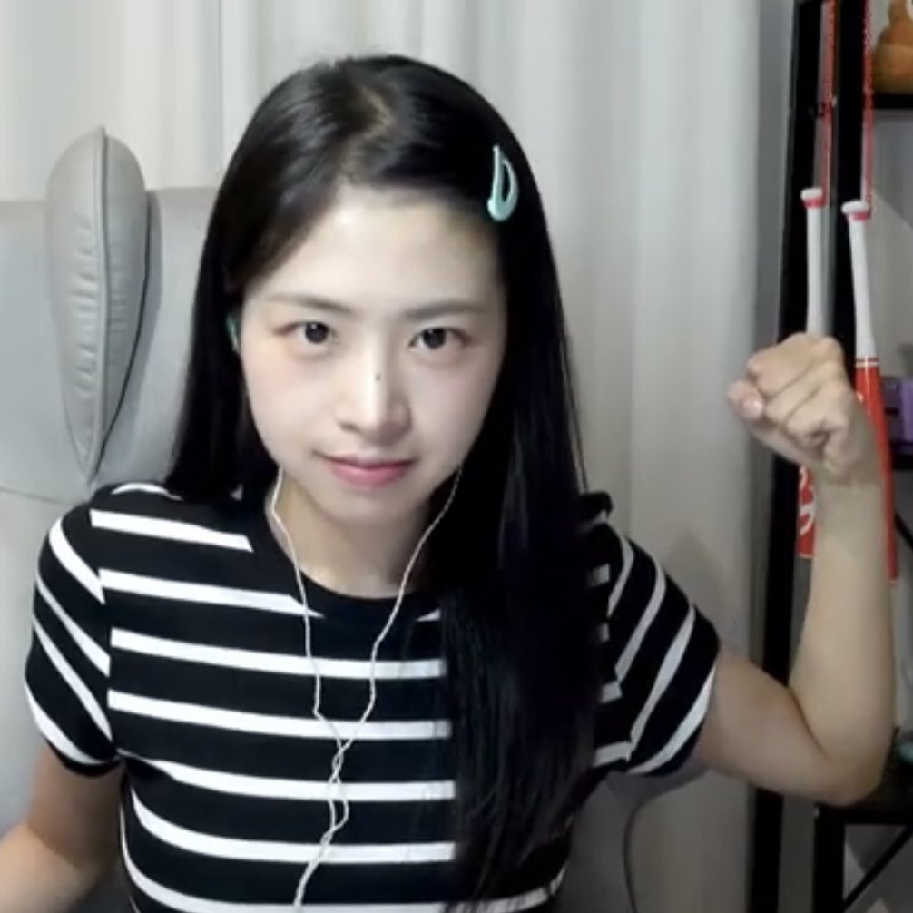 다음주도 보라래 안보면 듀거~VVv👊🏻