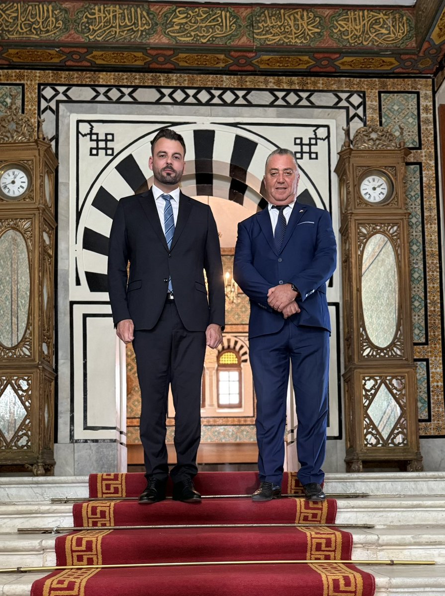 BlairyEmmanuel's tweet image. Ce déplacement parlementaire se clôture par la visite du Parlement Tunisien, haut lieu de mémoire et d’Histoire où bat la démocratie. De Carthage à la République, en passant par l’Empire Romain, ce pays regorge d’une richesse patrimoniale incroyable. 🇫🇷 🇹🇳