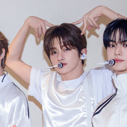 bluemingtws's tweet image. 너 정말 귀여우ㅏ..