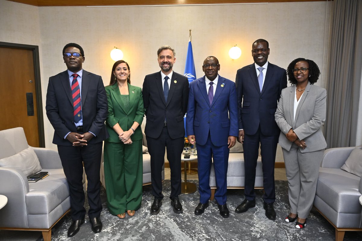 ECA (@eca_official) on Twitter photo Water is life & central to Africa’s development.
USG <a href="/claverGatete/">Claver Gatete</a> met with <a href="/IFADPresident/">Alvaro Lario</a> Alvaro Lario to discuss coordinated efforts on sustainable water use, irrigation & food security. They emphasized the need for country-led solutions & deeper UN system coherence. #UNFSS2025 Water is life & central to Africa’s development.
USG <a href="/claverGatete/">Claver Gatete</a> met with <a href="/IFADPresident/">Alvaro Lario</a> Alvaro Lario to discuss coordinated efforts on sustainable water use, irrigation & food security. They emphasized the need for country-led solutions & deeper UN system coherence. #UNFSS2025