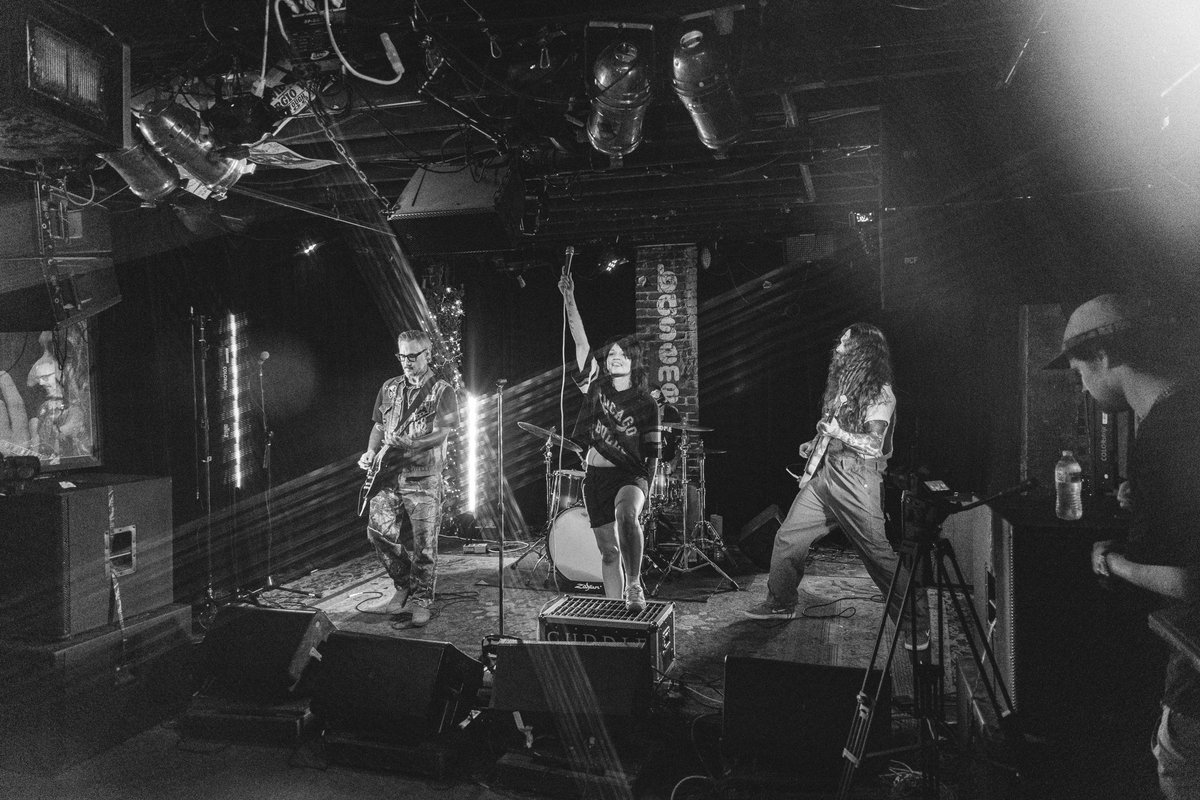 fergyfilms's tweet photo. #BehindTheScenes of an upcoming #musicvideo I #directed for Renee Phoenix (of #fitforrivals fame) &amp; her new band Cuddledeath ⚡⚡⚡

📸 by Brandon Gnetz
#music #nashville #rock #production https://t.co/WNSk9zJ48W