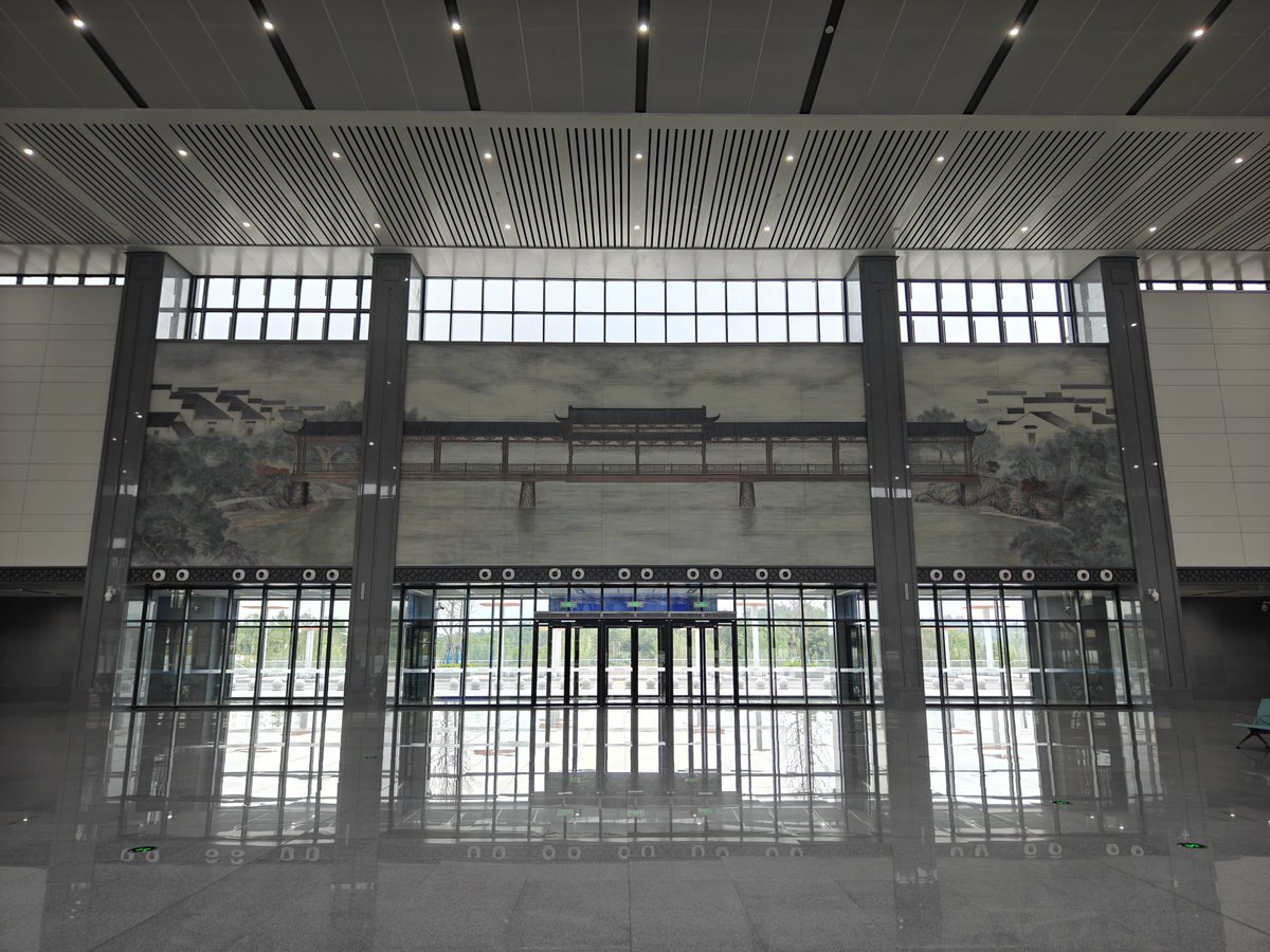 hayakawateresa's tweet image. #25May乗車記録
G1530 浮梁東 - 黄山北
0943-1024 102km
CRH380BL-5537 

空気輸送列車