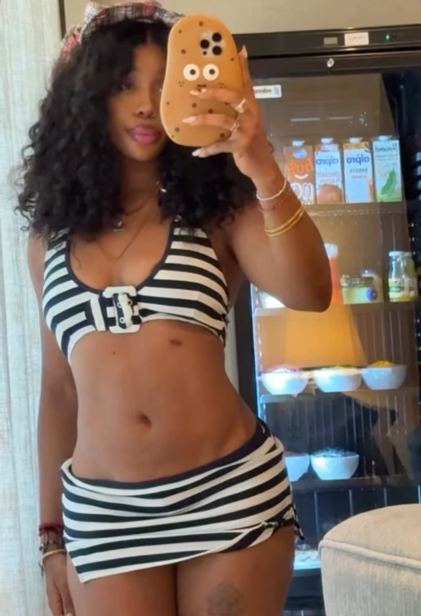 szacentral's tweet image. THE FACE AND BODY SO TEA THE BRITISH ARE COMING OH MY GOSHH