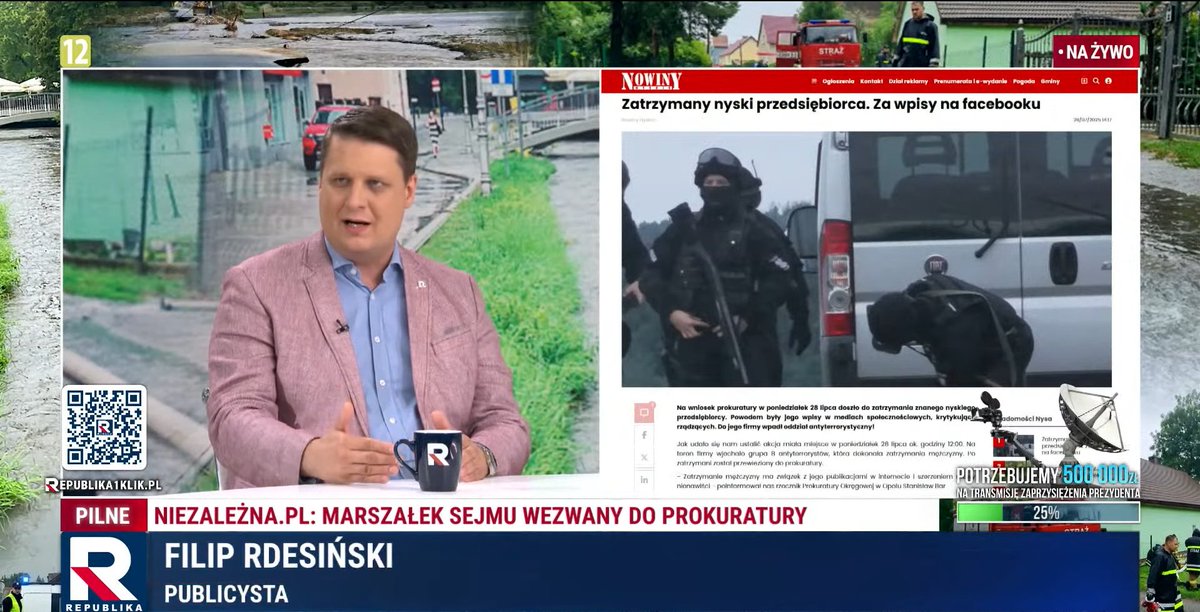 Telewizja Republika 🇵🇱 #włączprawdę (@republikatv) on Twitter photo #RepublikaDzień | <a href="/FilipRdesinski/">Filip Rdesiński</a>: Z próbami zastraszenia mamy do czynienia od kilku dni w zasadzie regularnie. Z jednej strony mamy policjantów, którzy nawiedzają KRRiT, z drugiej funkcjonariuszy, którzy chodzą za starszym człowiekiem biorącym udział w manifestacji przeciwko #RepublikaDzień | <a href="/FilipRdesinski/">Filip Rdesiński</a>: Z próbami zastraszenia mamy do czynienia od kilku dni w zasadzie regularnie. Z jednej strony mamy policjantów, którzy nawiedzają KRRiT, z drugiej funkcjonariuszy, którzy chodzą za starszym człowiekiem biorącym udział w manifestacji przeciwko