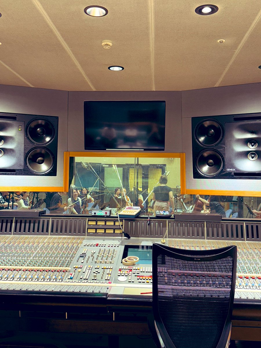 manamikiyota's tweet image. I’m working on a new project together with wonderful creators from around the world. Please look forward to the official announcement!

世界の素晴らしいクリエイターたちと一緒に、新しいプロジェクトに取り組んでいます😊本日のセッション無事に終了しました！