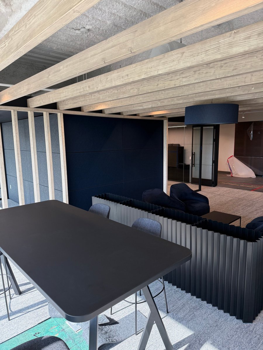 FalkbuiltNY's tweet image. Blindsided by a detail that wasn’t in scope? You’re not alone.

In A&amp;amp;D workflows, it’s the small things:
→ Late AV adds
→ Finish transitions that fail
→ Hardware that doesn’t match

They’re not design flaws — they’re process gaps!
#FalkbuiltNY #BuildSmarter #EchoTechnology