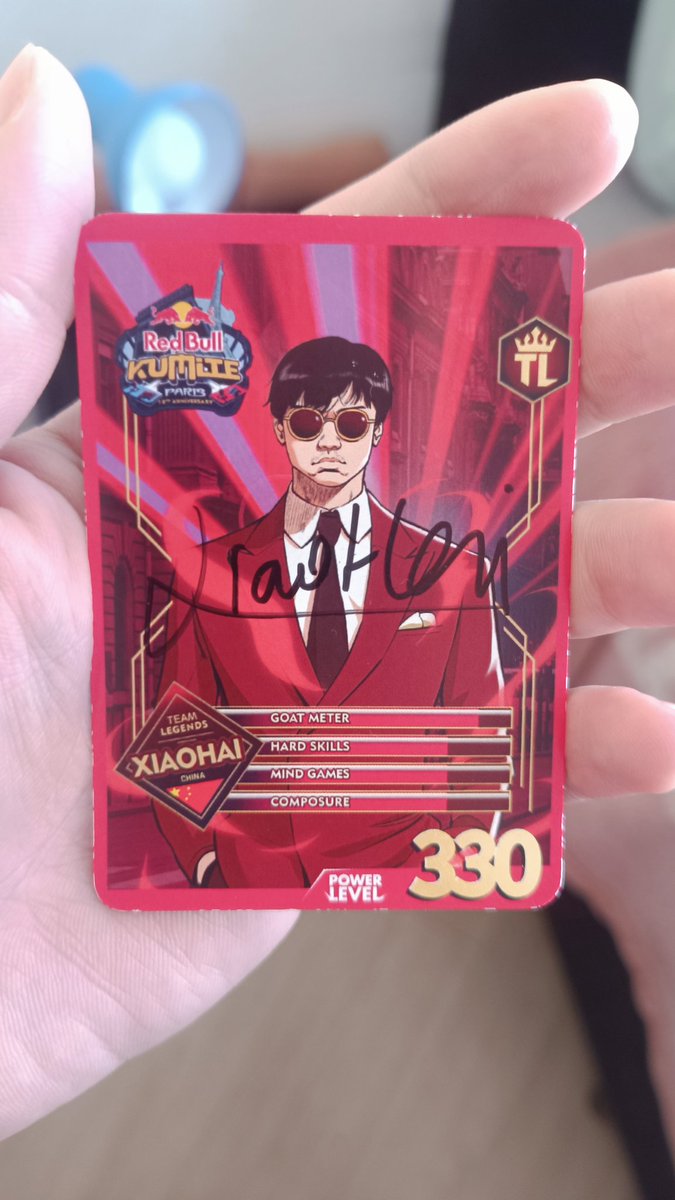 Carai mlk, ganhei essa de presente.
E namoral, só agora que "entrei" no mundo da snk que eu vejo o quanto esse cara é foda, puta que pariu

Obrigado <a href="/BoladoZangief/">2G Zangief_bolado</a> ❤️