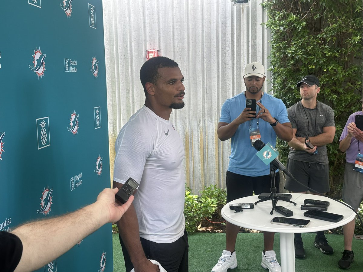 WingfieldNFL's tweet image. Minkah: I’m extremely excited to be a Miami Dolphin. I’m extremely excited about this season and I think our ceiling is very high. We have a lot of young, hungry guys. My silence was nothing to do with my feelings towards the Miami Dolphins.