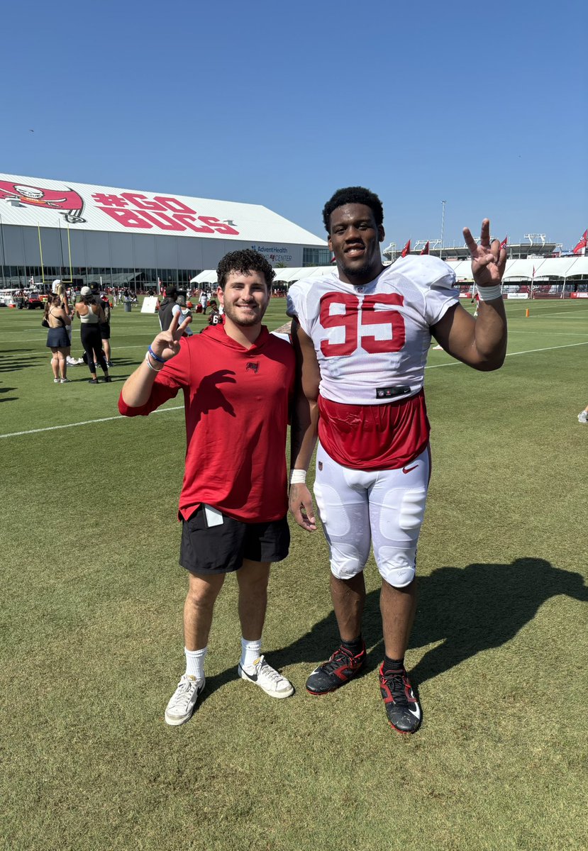 Spencer Hogan (@spencerhogan5) on Twitter photo The <a href="/SMUFB/">SMU Football</a> to <a href="/Buccaneers/">Tampa Bay Buccaneers</a> pipeline iS REAL๐ด๐ดโโ ๏ธ
#PonyUpDallas | #SMU2NFL The <a href="/SMUFB/">SMU Football</a> to <a href="/Buccaneers/">Tampa Bay Buccaneers</a> pipeline iS REAL๐ด๐ดโโ ๏ธ
#PonyUpDallas | #SMU2NFL