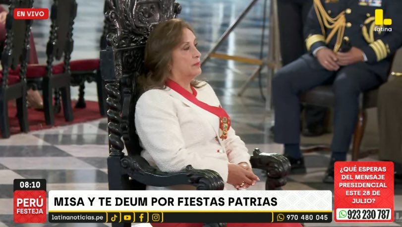 Cardenal Carlos Castillo frente a Dina Boluarte en misa por #28J: 

- "Es fácil ser dictador pero muy difícil saber gobernar”.
- “Ser dirigente no es ser un triste funcionario que se fija en cosas frívolas y banales”.
- "El pueblo percibe el espíritu mafioso de los gobernantes".