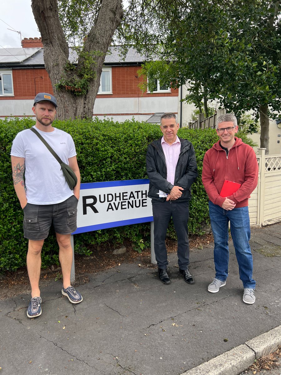 Thanks to everyone who stopped for a chat at our street surgery in Old Moat at the weekend. Useful conversations with residents about local and national issues.