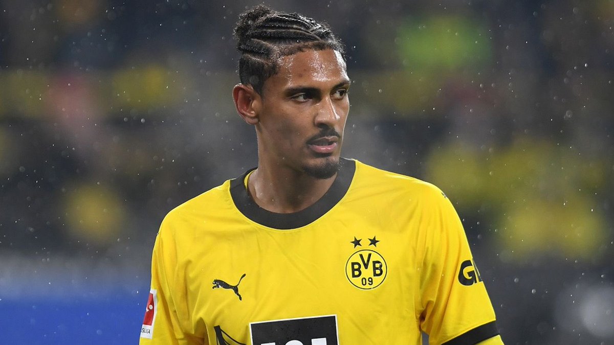 bvb96fan's tweet image. Bevor man sinnlos Geld für irgendnem Backup Stürmer ausgibt, wo man andere Baustellen hat, würde ich Haller behalten.

Kovac kennt ihn auch gut aus seiner Frankfurter Zeit.

Sturm: Guirassy
Backup: Haller

Das ist qualitativ auch schon sehr stark.