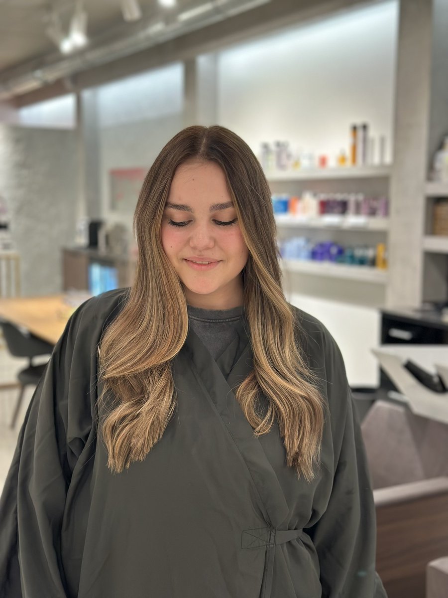 Москва! Хочу кого-нибудь вывести из темного, хочет кто моделью прийти? 

По стоимости за материалы 6-8к