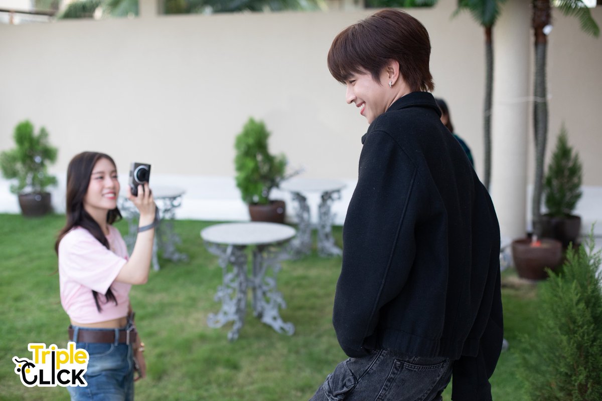 TripleclickTH's tweet image. [Pic] แจก Candid โมเม้นต์ 3 นักแสดงจาก #DatingGameเดทเกมนี้ต้องได้ใจนาย ยูโด-ฟลุ้ค-ฟ้อนด์ ช่วงพักเบรก

#DatingGameTheSeries #DatingGameTH
#judo_tantachj #fluke_natouch #yudofluke #FONDnatticha #FondQRRA