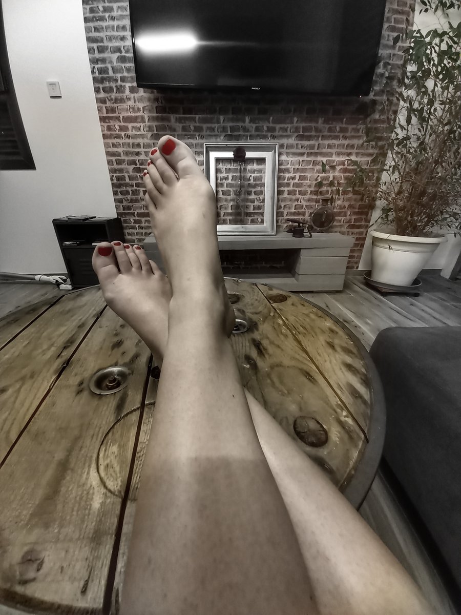Créatrice de contenu #bdsm , RT et abonne toi à mon MYM !😈  Tu trouveras photos et vidéos: #femdom, #humiliation, #strapon #uro, #pee, #doggyplay, #toiletslave #waxplay, #spit, #footfetish, #feetworshi̇p, #chastity 🖤Mistress 🖤hotgirl 🖤feet