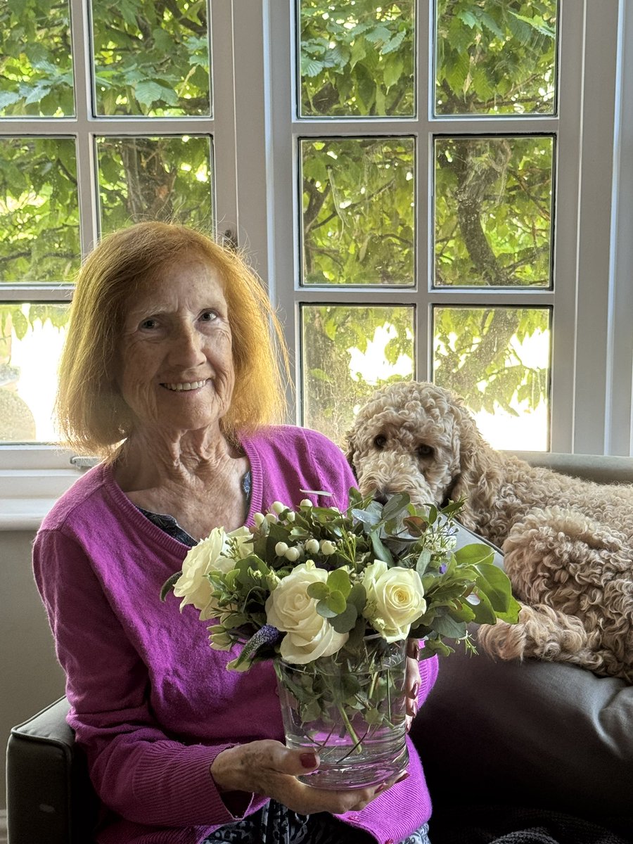 Wishing Mum (Nanna) a very happy 80th Birthday 🩷