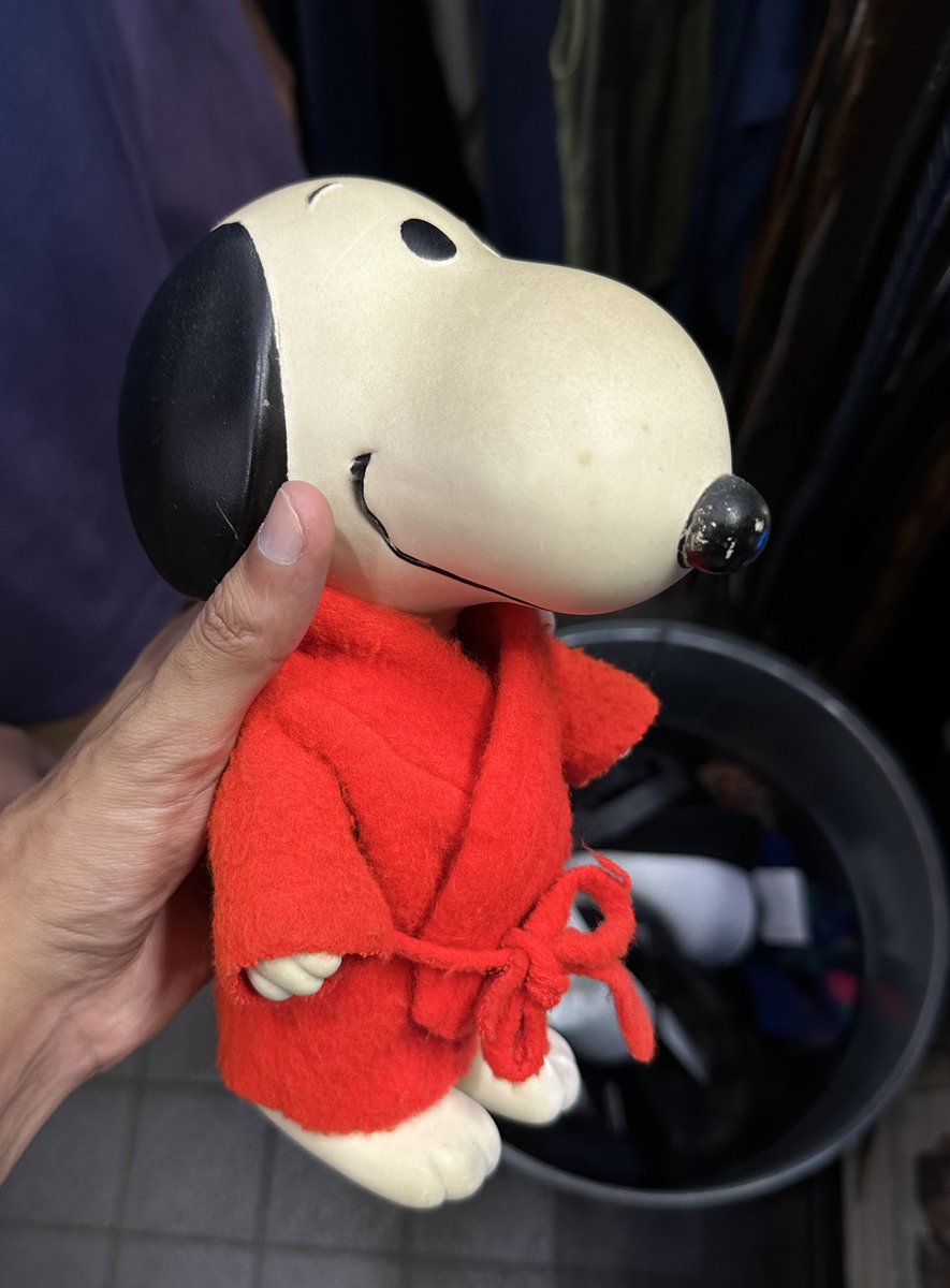 knveth's tweet image. Acquired a 67 year old Snoopy figurine from a thrift store in Tokyo