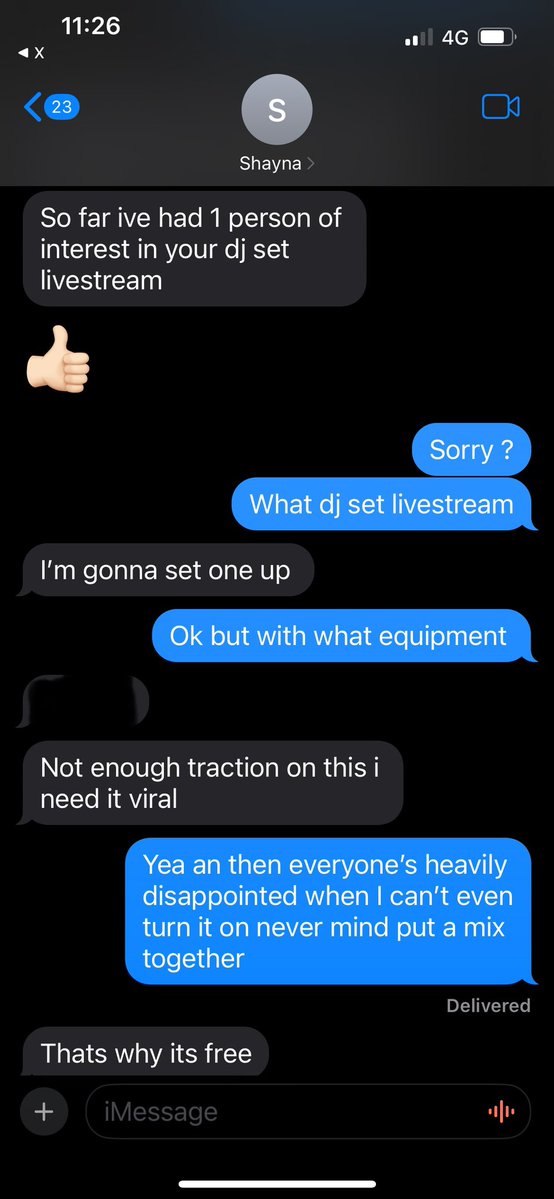 tiahwalton7's tweet image. Will anyone watch me DJ plz