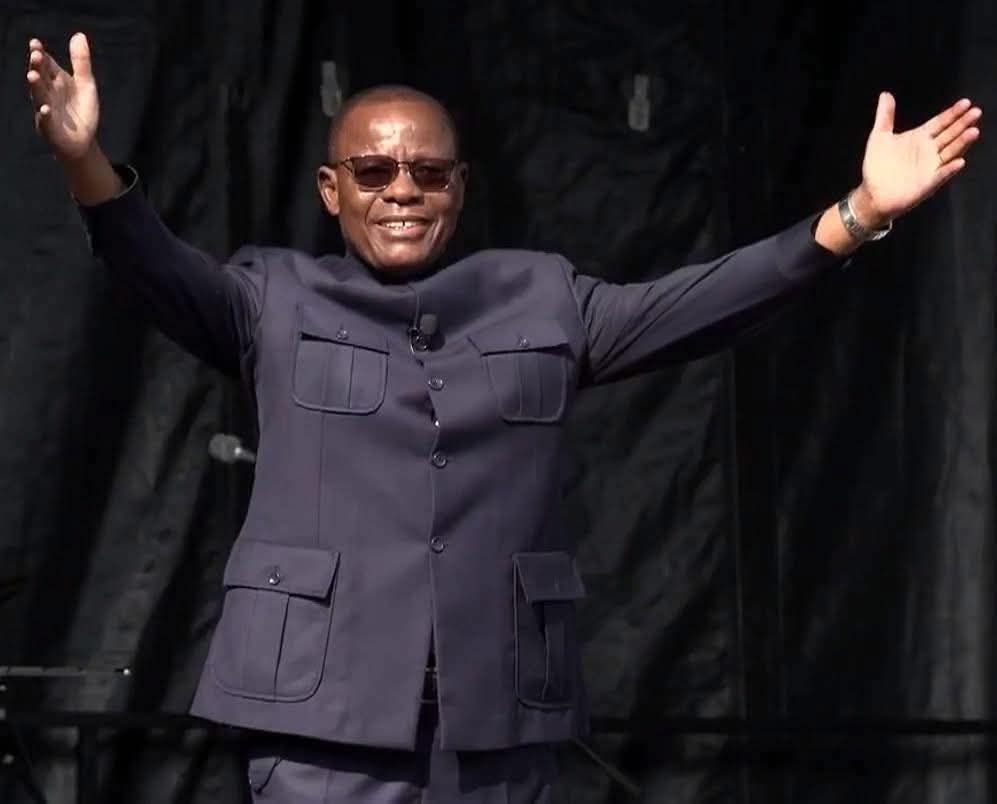 MimiMefoInfo's tweet image. In his first public reflection since ELECAM rejected his candidacy, Maurice Kamto calls on Cameroonians to stay true to their path, no matter the trials.

“When your eyes have been opened to your path, never give up…” he writes in MK’s Thoughts No. 077-2025, shared on X.

The…