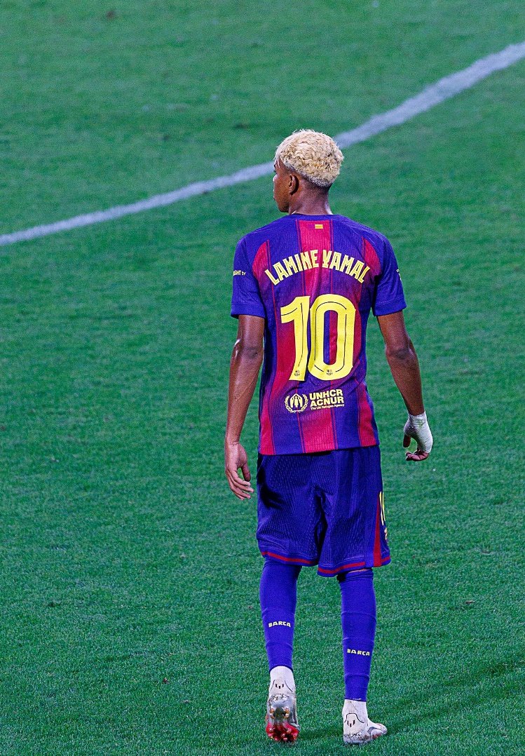 Kaloloworldwide's tweet image. A u seeing Word Cup here 🥇