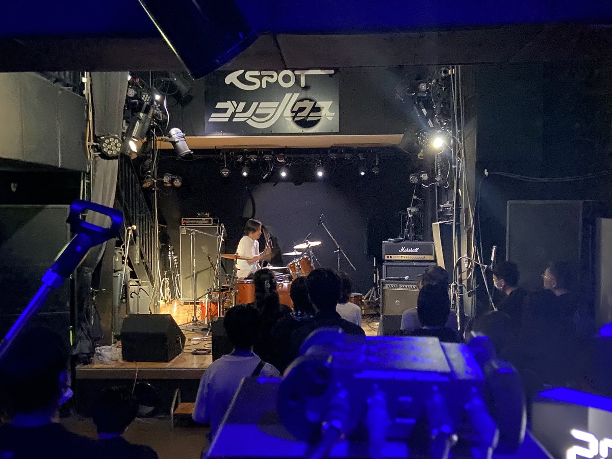 web89019725's tweet image. アップ出来て無かった!
6月22日(日)にELLEGARDENの高橋宏貴さんとNICOTINEのBEAKさんがツアーにお越しになりました。
題して「Wherever Tour 2025」
そして迎えてくれたのは高校生バンド
Draco-PINK edition
失恋マニュアル
の2バント。
あ〜あ、オレのバンドでも出たかったな〜。