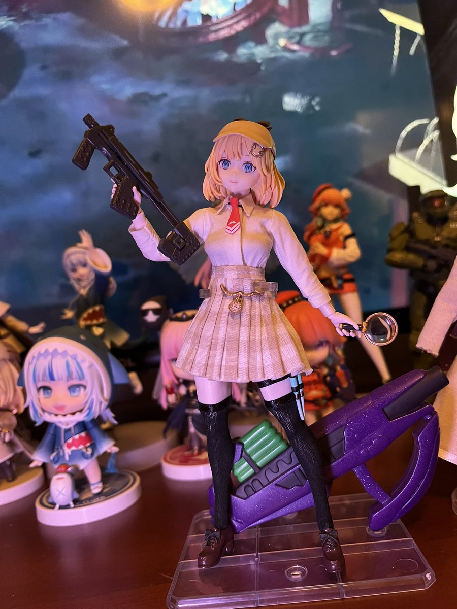 LostGrem's tweet image. I love this figure.