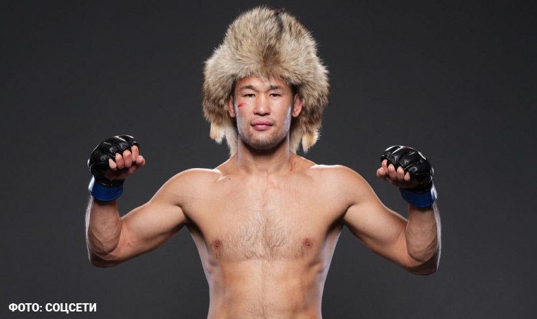 Matysek88's tweet image. Yesterday, a tragic car accident occurred in Kazakhstan, involving the wife and son of UFC fighter Shavkat Rakhmonov. The Toyota Land Cruiser 200, reportedly driven by Rakhmonov’s wife, overturned, resulting in the deaths of two women (aged 35 and 39, friends of Rakhmonov’s…