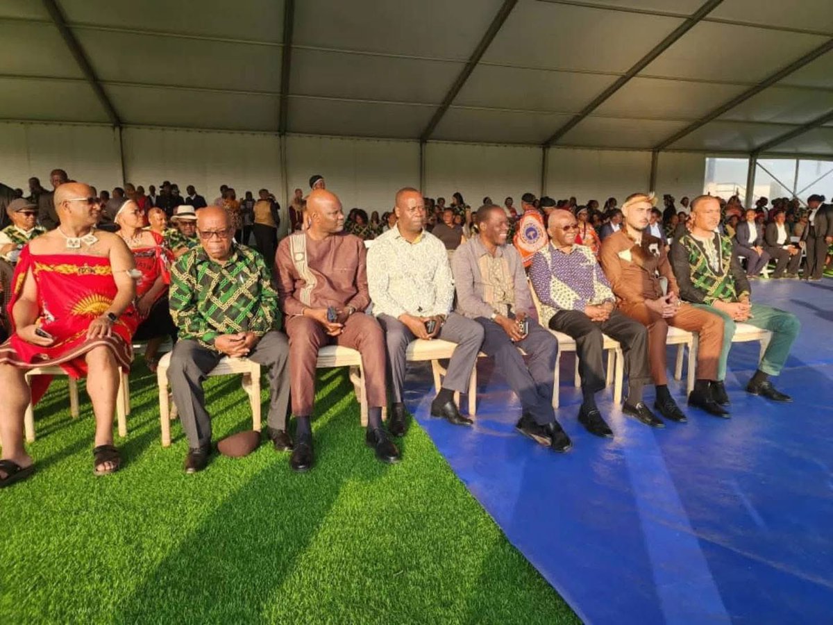 mozinforma's tweet image. ‼️ PRINCESA DE ESWATINI UNE-SE EM MATRIMÓNIO COM MOÇAMBICANO YASSIN NUNES
A princesa Sibahle, uma das filhas do rei Mswati III, soberano de Eswatini (antiga Suazilândia), selou este fim de semana no distrito de Matutuine, província de Maputo, a sua união tradicional com o…