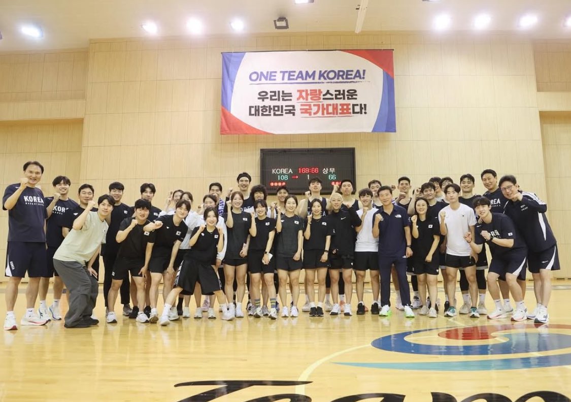 geureung7's tweet image. 정성우 이정현 찾기