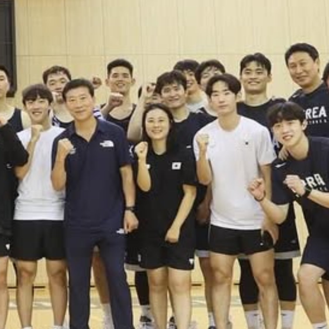 geureung7's tweet image. 정성우 이정현 찾기