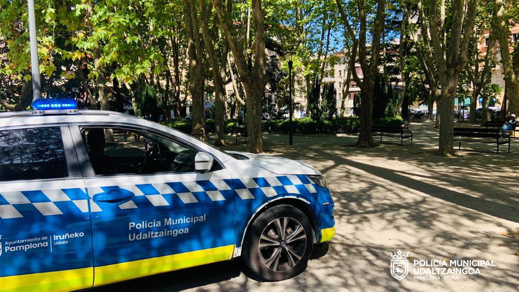 PamplonaIrunaPM's tweet image. 🚔 Fin de semana con intensa actividad para Policía Municipal de Pamplona:
🚦 9 accidentes atendidos, 6 conductores apartados de la circulación y más de 300 intervenciones en seguridad ciudadana, con 5 personas detenidas
📄 ⤵️⤵️
policia.pamplona.es/noticias/verNo…