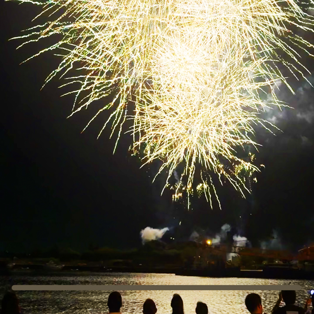 「花火大会送迎＆観覧席プラン」が人気です！

『熱海海上花火大会』は息もつかせぬ5000発の花火が夏の夜空を彩ります。

夏の開催日程は、次のとおりです。
8/5（火）・8/8（金）・8/18（月）・8/25（月）

#花火大会 #熱海 #熱海松風苑 #松風苑 #ajiro #観光 #宿泊 #熱海温泉 #温泉旅館 #美肌の湯
