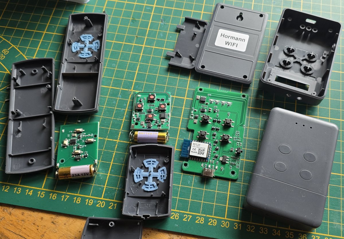 atc1441's tweet image. Teardown of a few Aliexpress Hörmann Remote Clones
Most interesting a Tuya WiFi Enabled one:
s.click.aliexpress.com/e/_opwprH1
Which turns out to be just as simple as a standalone remote(4Buttons) connected to the Tuya CB3S Belkin BK7231N module and handled as just GPIOs