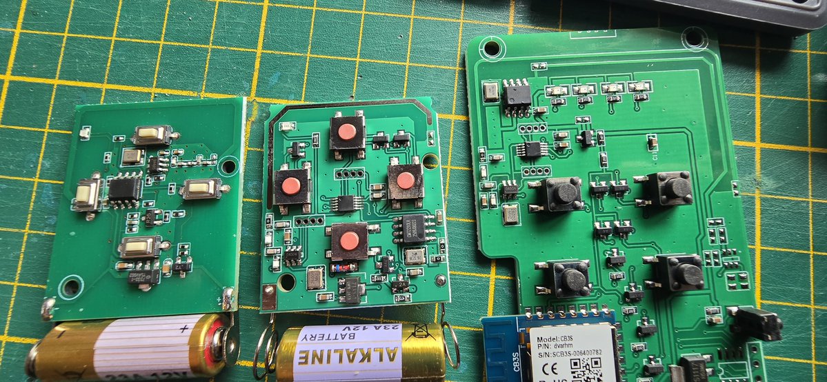 atc1441's tweet image. Teardown of a few Aliexpress Hörmann Remote Clones
Most interesting a Tuya WiFi Enabled one:
s.click.aliexpress.com/e/_opwprH1
Which turns out to be just as simple as a standalone remote(4Buttons) connected to the Tuya CB3S Belkin BK7231N module and handled as just GPIOs