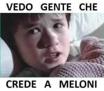 FreeBlogRD's tweet image. Qui siamo al delirio totale… La Claudia Schiffer della Garbatella ci fa sapere che l’accordo USA-UE sui dazi è un ottimo accordo. Ma lei ancora non ha letto nulla dell’accordo del quale parla 🤭🤣🤭🤣
#signore_oltre_la_sapienza_dacci_pure_un_kg_di_pazienza
#melonA