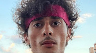 medusa_apple's tweet image. you wake up in a hotel room and someone’s in your bed 

who do you hope it is?