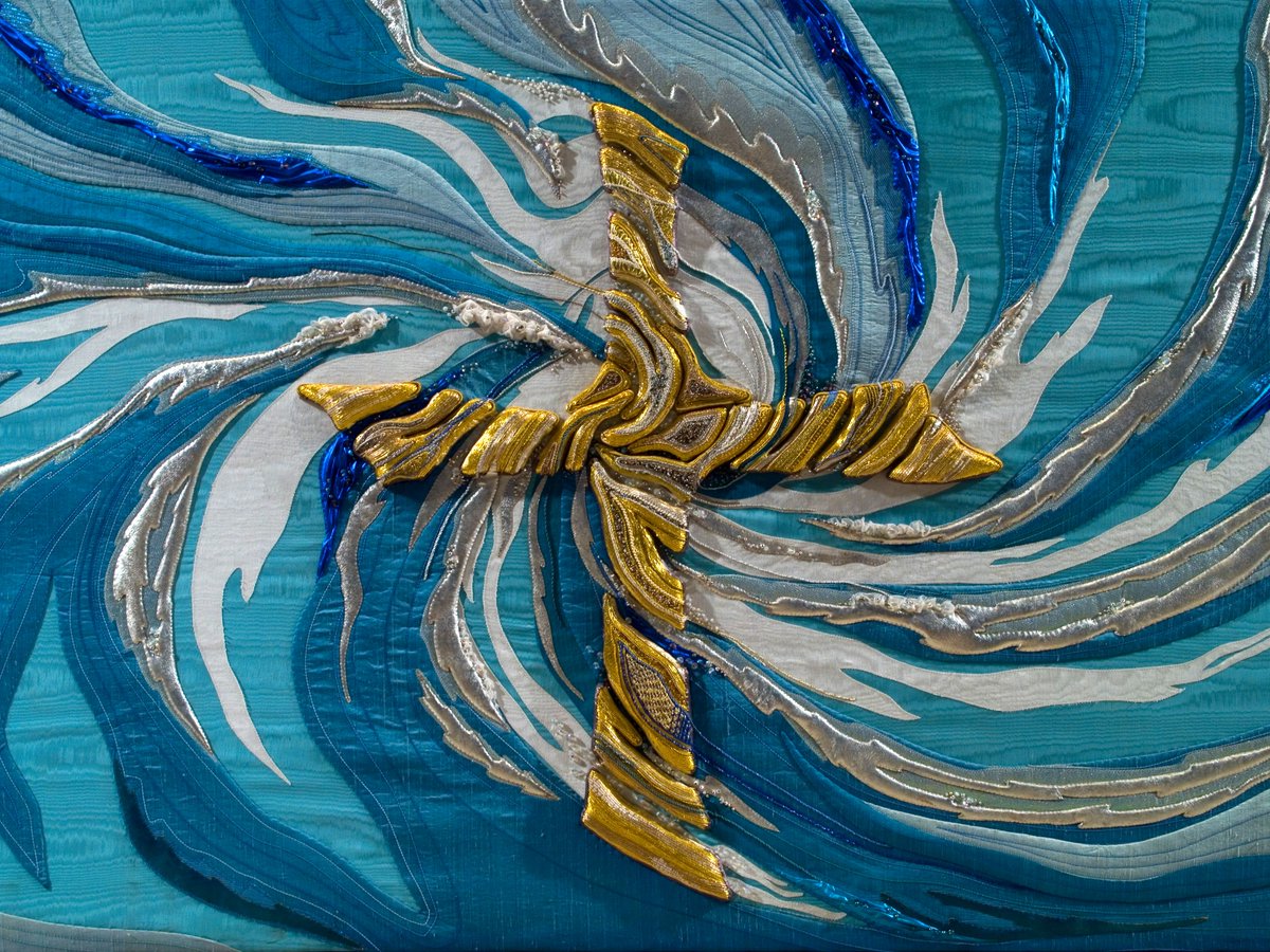 Discover the history of Salisbury Cathedral's textiles! 🧵 Join our Textile Treasures Tour to see altar frontals, kneelers, and wall hangings dating back to the 17th century. 

📅 Mondays at 2pm  
🎟️ from £16 (Includes admission to Cathedral)  
🔗 bit.ly/3TWqMe3