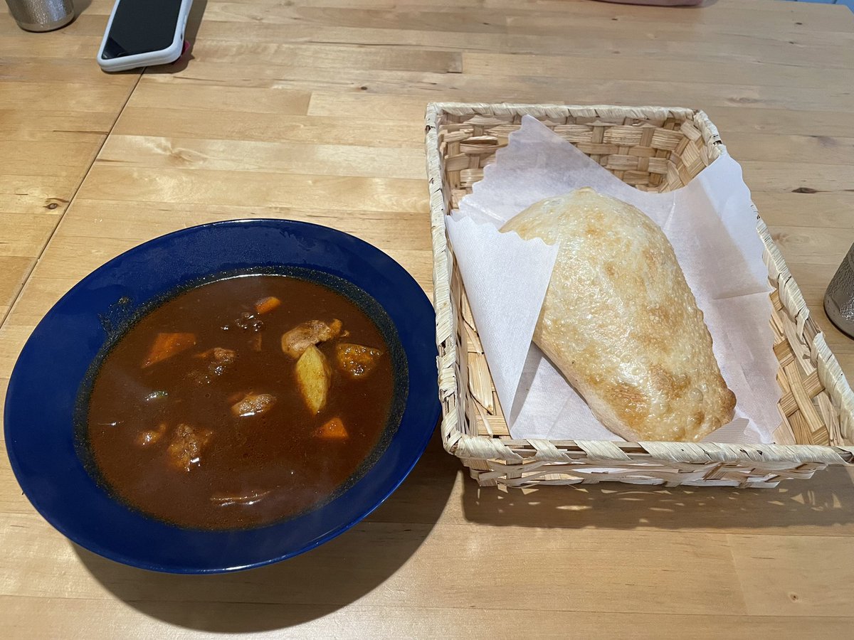 cherry_mn222's tweet photo. 低浮上ですがちゃんとカレー食べてます！

・今日のインド料理
・ネパールカレーRaja
・Cotis
・未来カレーこりす https://t.co/e08LZVEzMj
