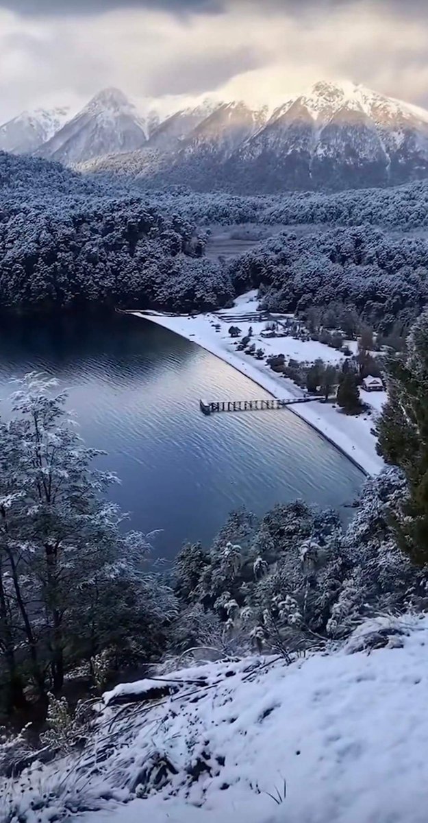 Villa La Angostura, Neuquén ❄️🥶💙🇦🇷 

Foto de Ruta 40 🙌