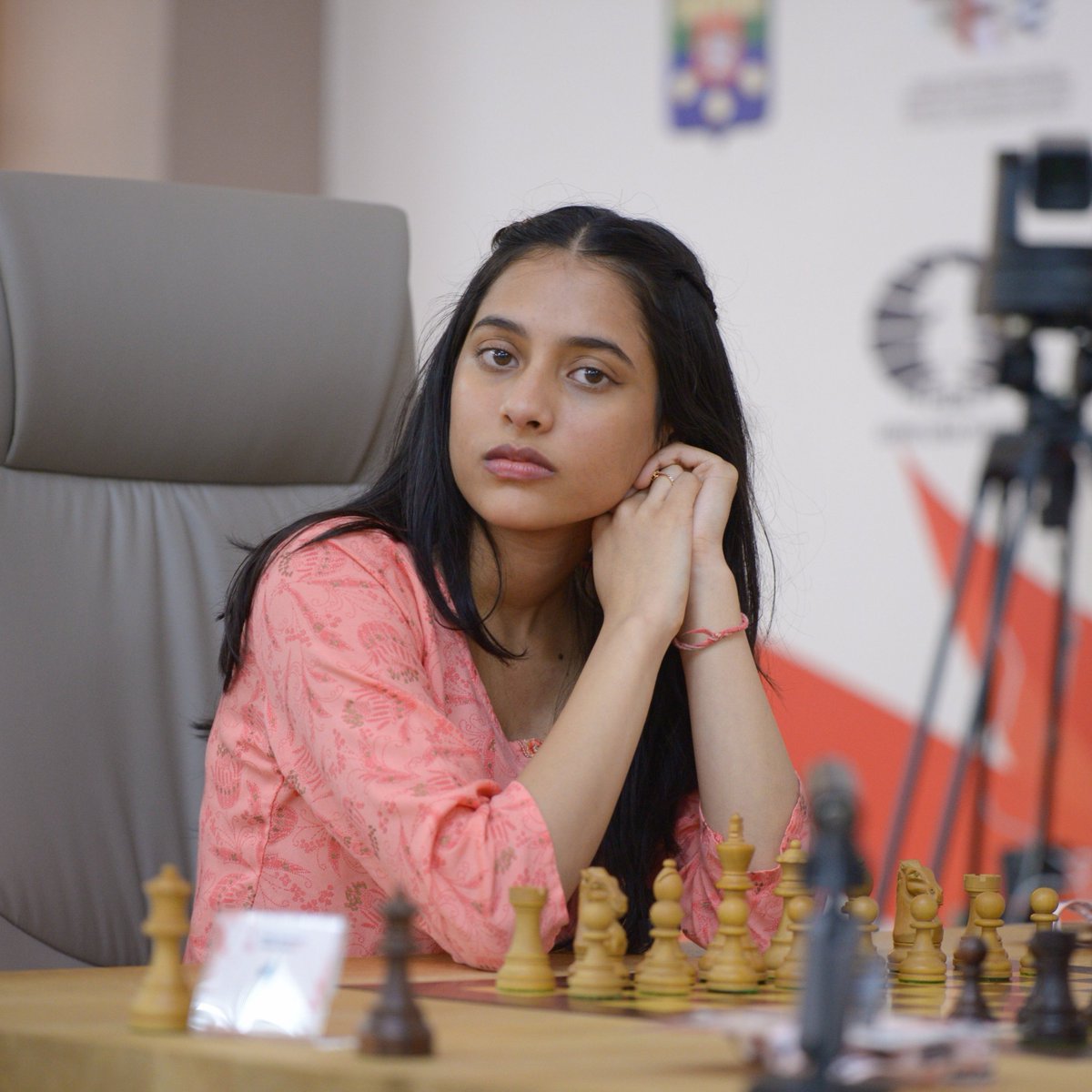 the_bridge_in's tweet image. ✅Gukesh - Youngest Men&apos;s World Champion
✅Divya - Youngest Women&apos;s World Cup Champion

Indian chess is going from strength to strength! 🇮🇳♟️

#Chess #FIDEWorldCup
