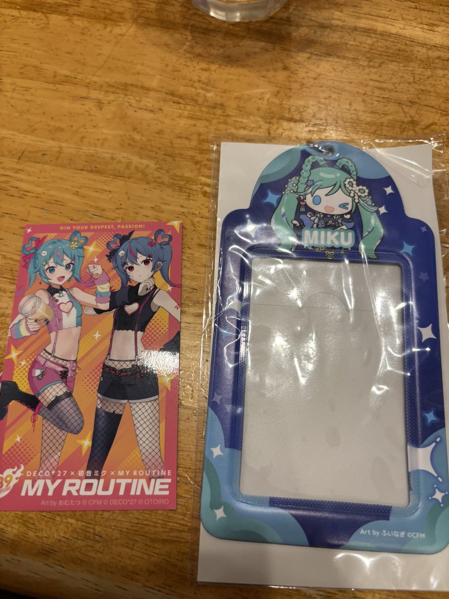 sakura_mikumiku's tweet image. 迷ったけどカードキーホルダー買った
デコミクをこちらに入れます