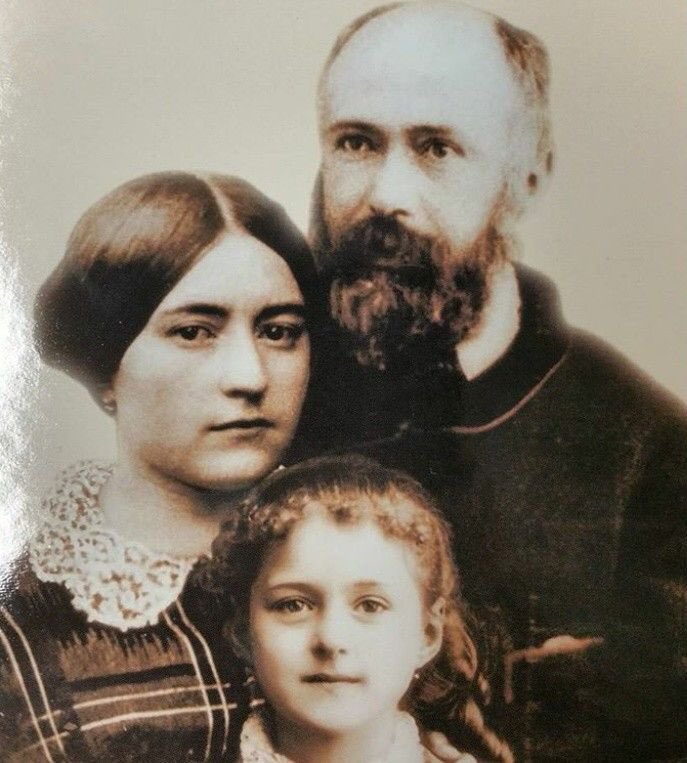 FrDesposito's tweet image. The children of worldly parents grow up to be worldly and many times end up losing the faith. The children of devout parents grow up to be devout and many times end up reaching spiritual perfection.