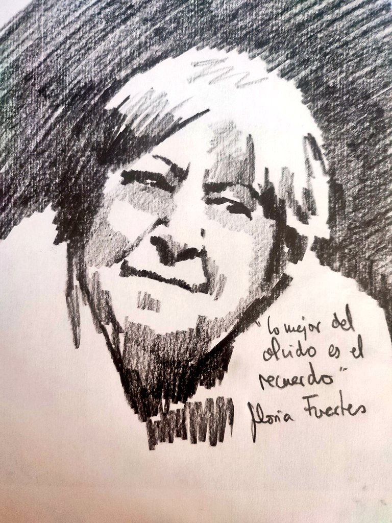 davidrivasfer's tweet image. Tal día como hoy nacía Gloria Fuertes