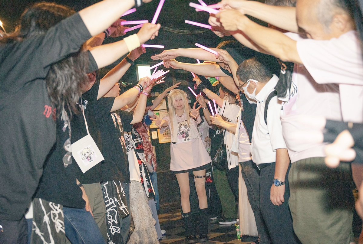 ___yui_o0's tweet image. あらためて、生誕祭「Like a Little...」
本当にありがとございました🎀💕

しあわせな思い出📸(◜ᴗ◝ )

作詞させてもらった I promise... がこのあと0:00〜配信リリースされます🫧

きのううまく言葉にできなかった伝えたいきもち、この曲に全て詰め込んであるので聴いてもらえたらうれしいです🥹🩷