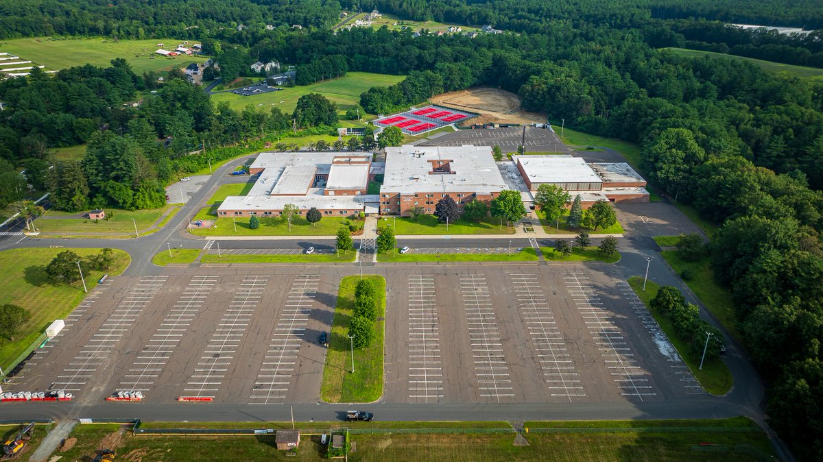 WesternMADrones's tweet image. New athletic fields at the Westfield High School. This project will provide student athletes/community with state-of-the-art facilities where they can train, compete, and cheer each other on. @WhipCityFiber 
#ConstructionMonitoring #droneservices #DronePhotography #localcommunity