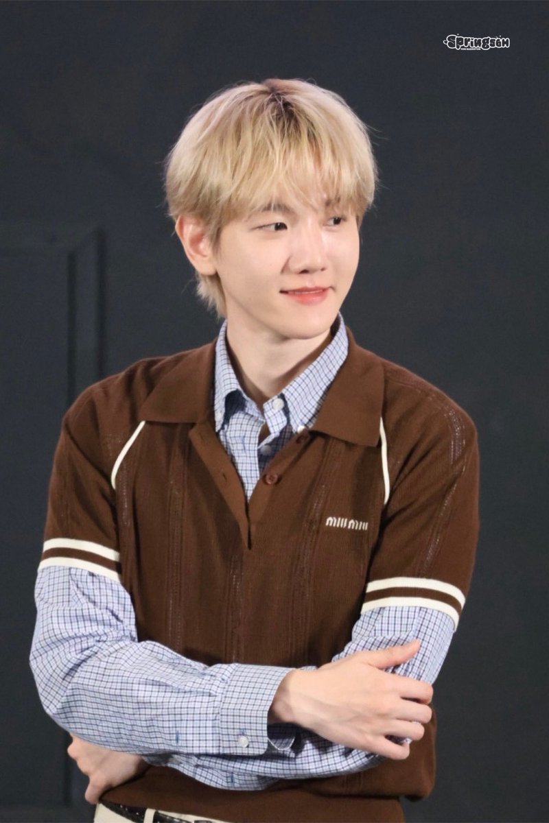 byunsouppp's tweet photo. get baekhyun that miumiu ambassadorship NOW https://t.co/KjhzfUvLPp