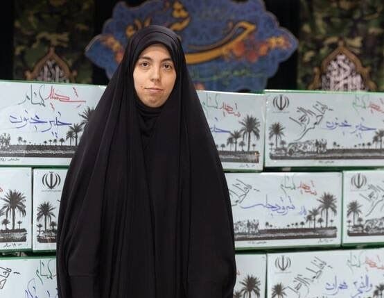 Neda1838983's tweet image. دختر شهید باقری، مثل پدرش در جنگ ۱۲ روزه آسمانی شد.
به نظرم وقتی جلوی شهدا عکس میگرفت، داشت آرزوی شهادت میکرد و به آن رسید.🌹
#لشگر_فرشتگان_ایران